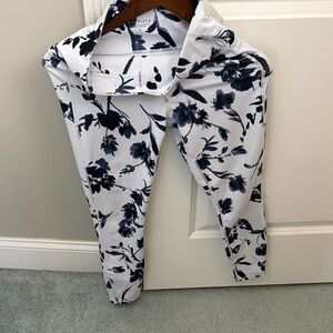 Athleta Navy and White Floral Leggings